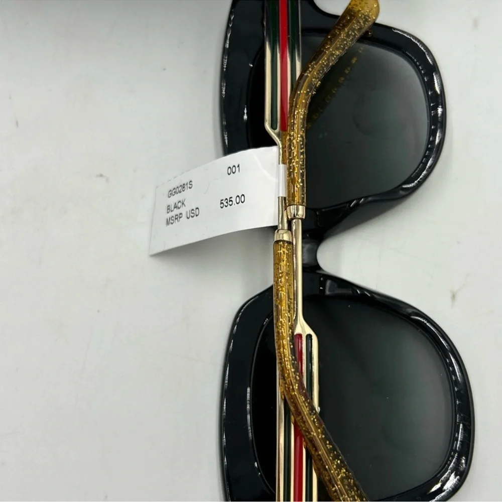 Gucci GG0281S – 001 black acetate frame sunglasses with gray lenses NWT